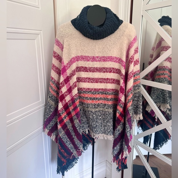 Women’s multi-colored Poncho, One Size, from VICI COLLECTION - Picture 1 of 2